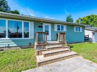 9 James St, Petawawa, ON K8H 3B4