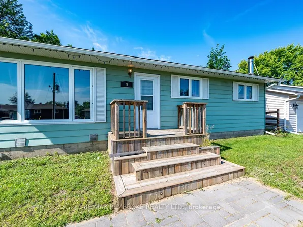 9 James St, Petawawa, ON K8H 3B4