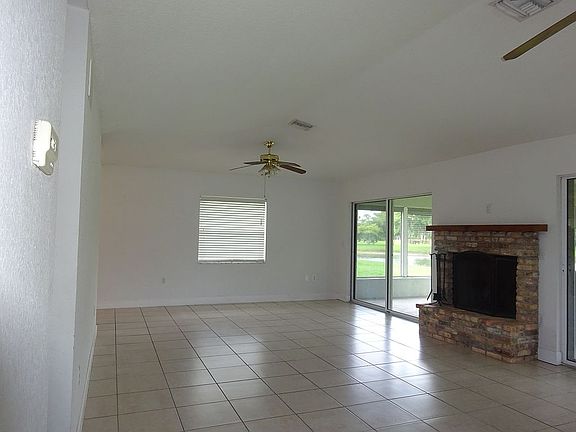 3rd image of 5164 SE 44th St