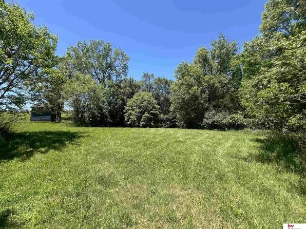 8404 Dawson Rd, Plattsmouth, NE 68048