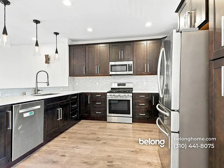 8154 Manitoba St #5 — Photo 6
