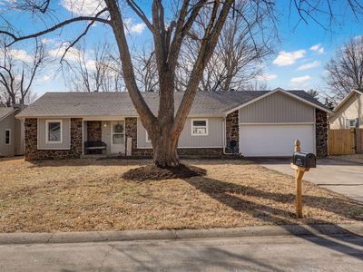 1052 E Oak Tree Lane, Springfield, MO, 65810