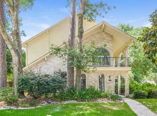 5702 Green Springs Dr, Houston, TX 77066