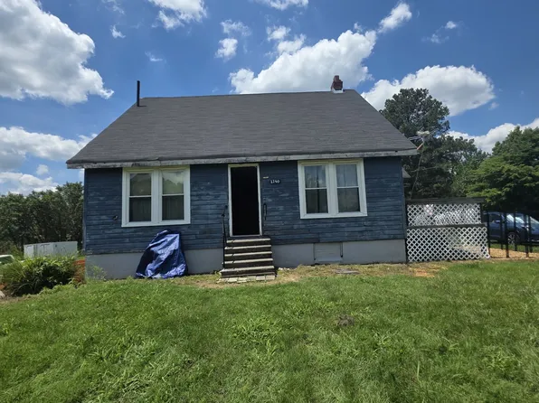 1140 Cumberland Heights Rd, Clarksville, TN 37040