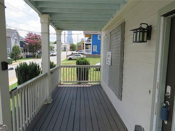 4th image of 658 Magnolia St NW