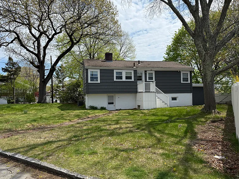 53 Dickson Ave — Photo 26