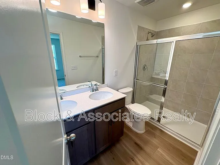 2040 Oakdale Dr — Photo 12