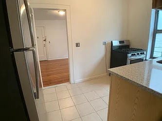 Rented by Laura Nguyen, LREB