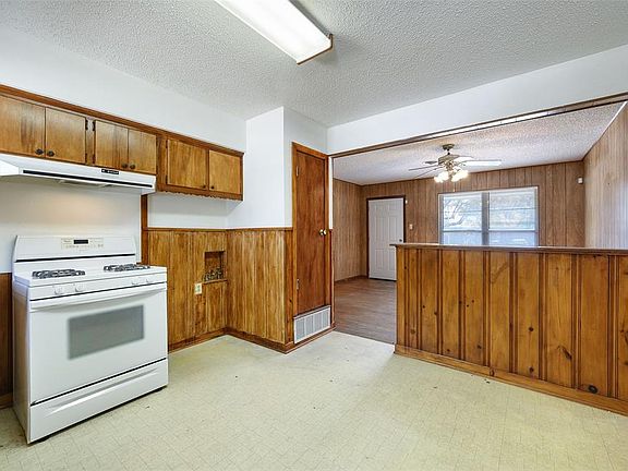 5th image of 1205 E Alan Ave