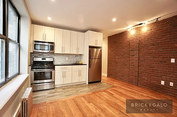 Rented by BRICK & GALO REALTY CORP | media 15