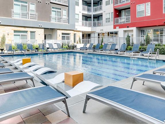 3rd image of 1400 S Lamar Blvd #204