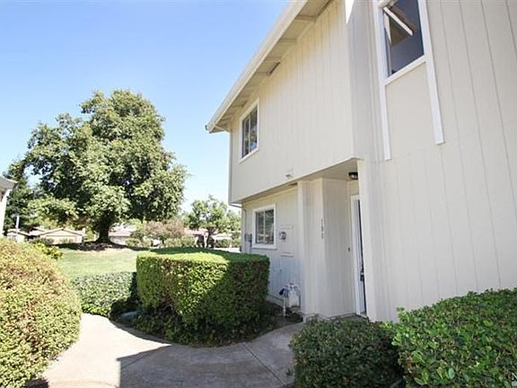 3rd image of 100 Arcadia Dr