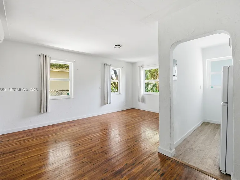 101 NW 74th St #4 — Photo 4
