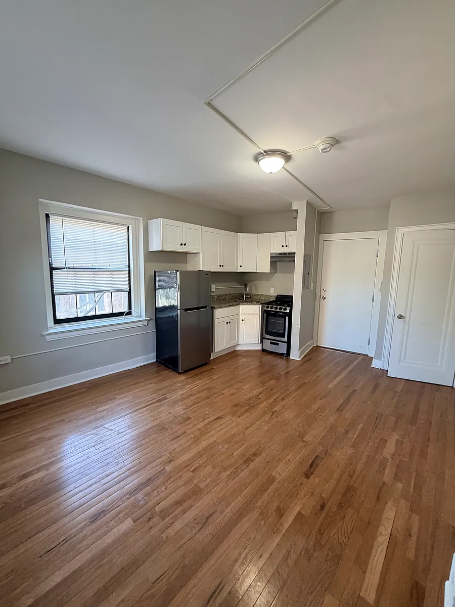 Building Photo - 1175 Chapel St #2O3