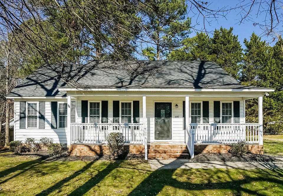 1st image of 602 Coventry Dr