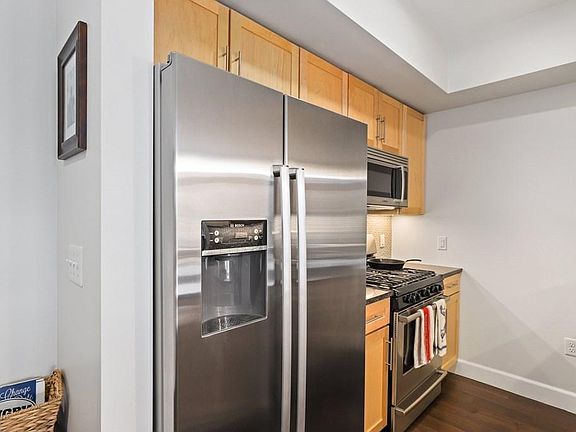 2nd image of 1501 Commonwealth Ave #302