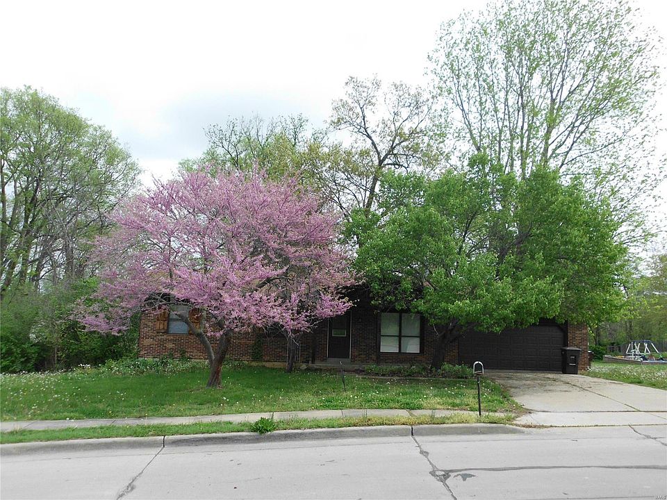 1st image of 805 Sommerset Dr