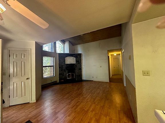 4th image of 101 Mill Creek Cir