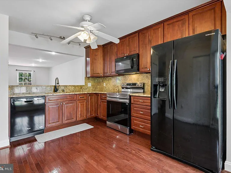 17 Ruddington Ct — Photo 21