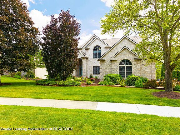 2nd image of 3976 Norway Pine Dr