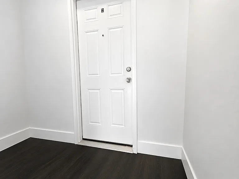 21 Chelsea Ave — Photo 35