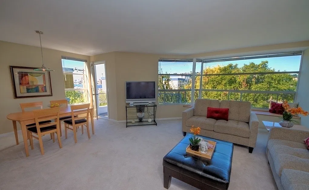 2 bed, 1080 sqft, $3,850 — Photo 1