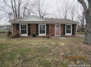 8240 Afterglow Dr, Louisville, KY 40214