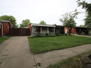 25652 Chernick St, Taylor, MI 48180
