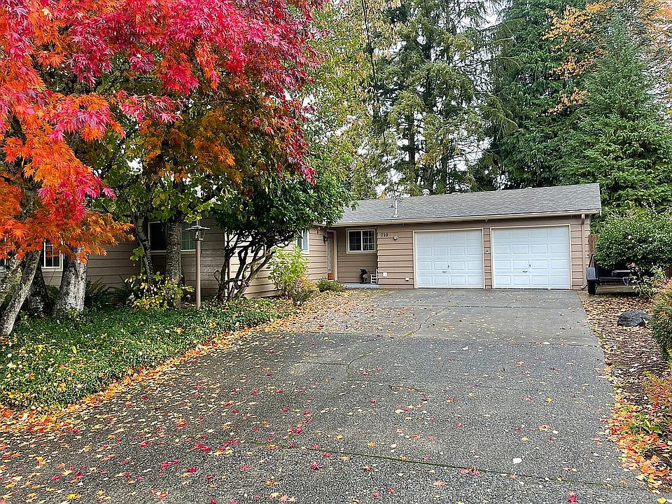 1st image of 710 Hansen St SE