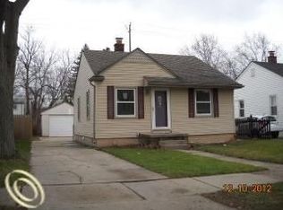4070 Buckingham Ave, Berkley, MI 48072