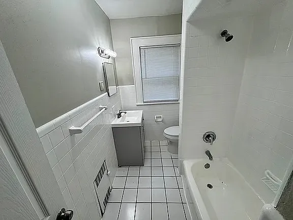148-150 Norwood St #1 — Photo 6