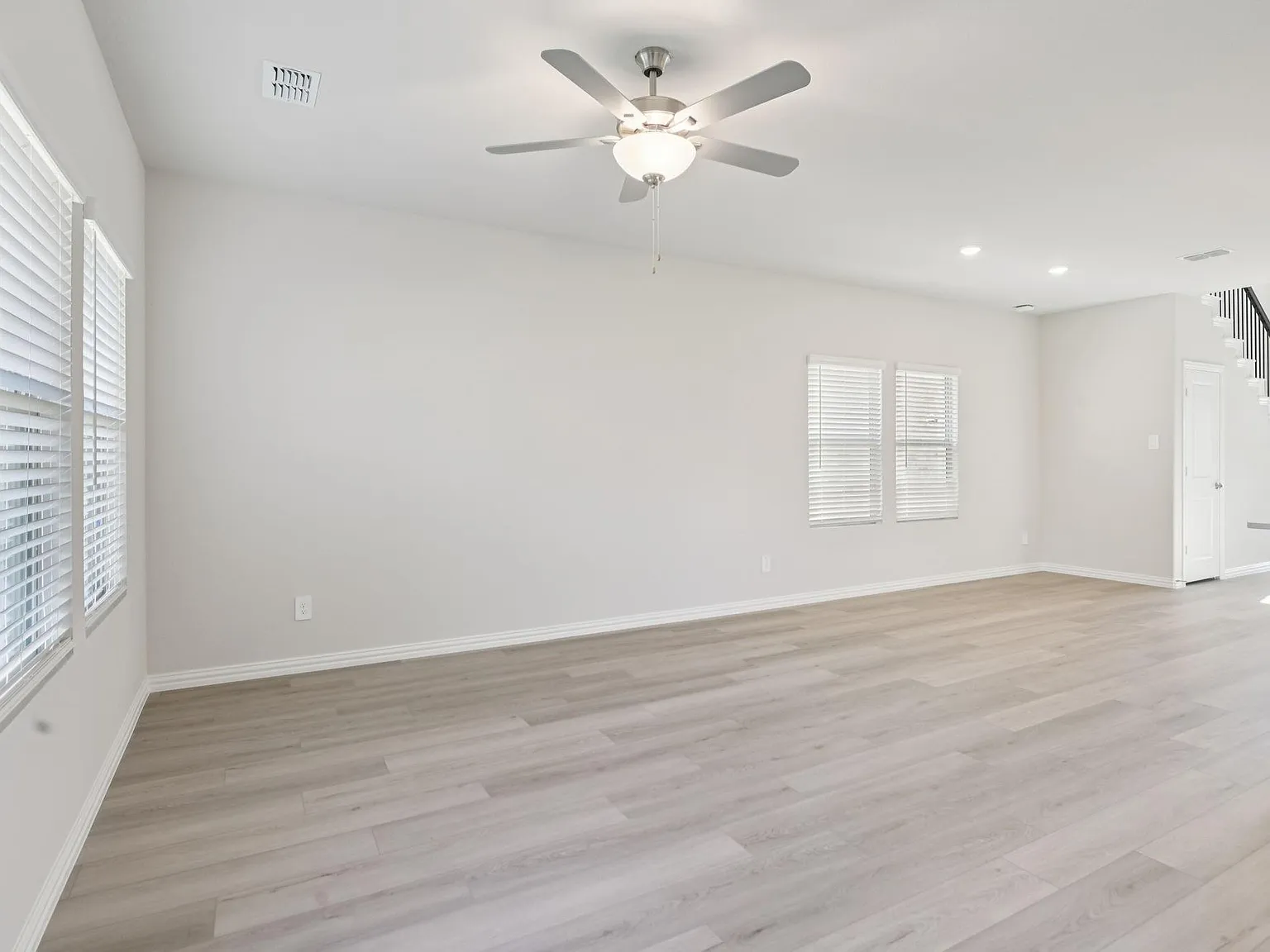 4 bed, 2.5 bath, 2055 sqft, $2,795 — Photo 3