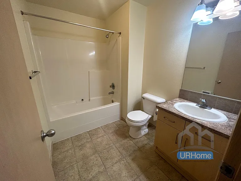 5069 SE 28th Ave — Photo 8