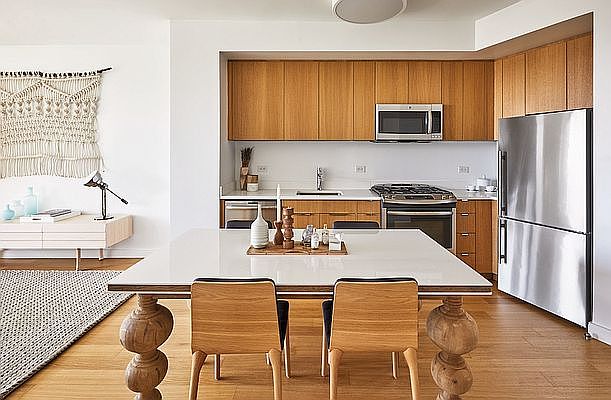 1st image of 625 W 57th St APT 925