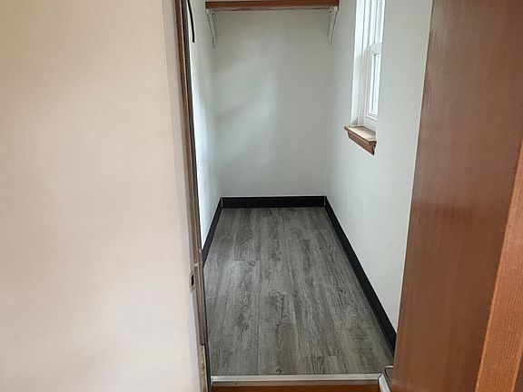 3rd image of 1709 25th St #4