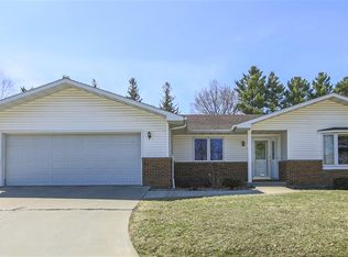 147 Eastgate Dr, Reinbeck, IA 50669
