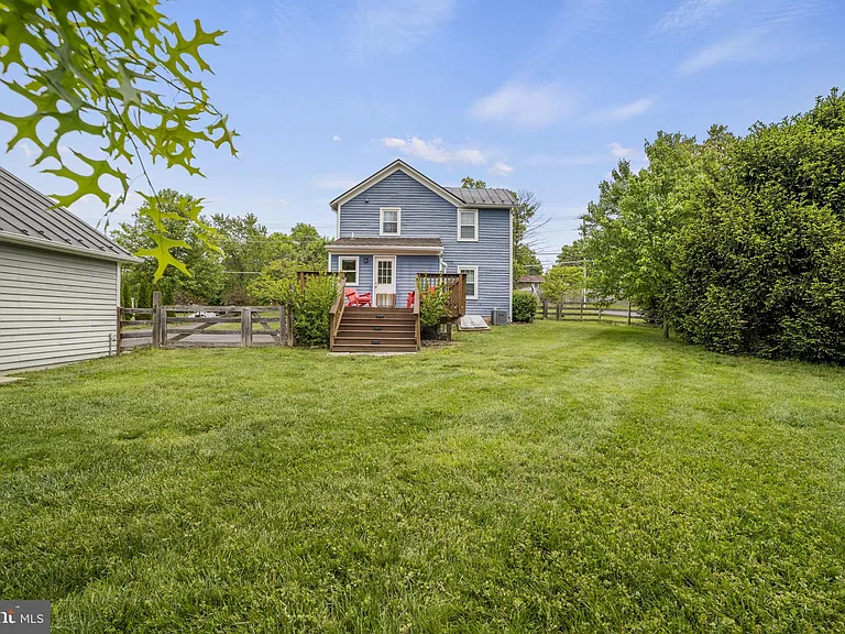 705 Dranesville Rd — Photo 20