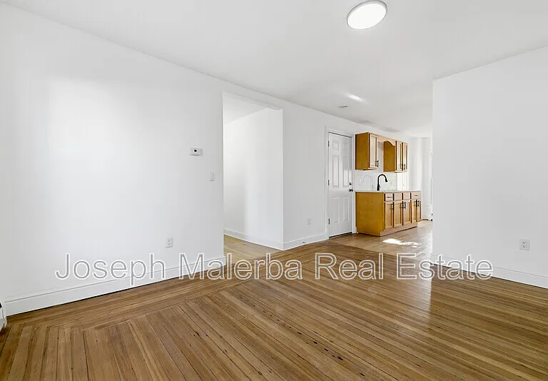 159 Connecticut Ave #2 — Photo 17