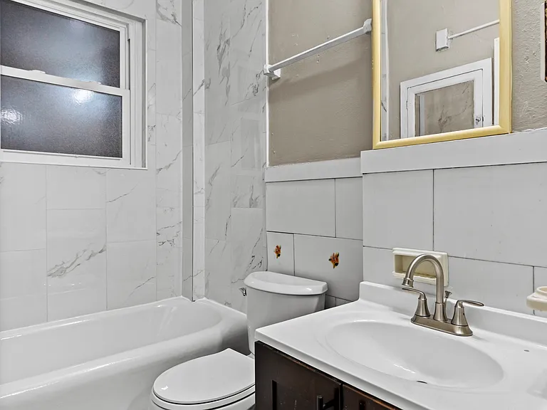 5618 S Grand Blvd — Photo 18