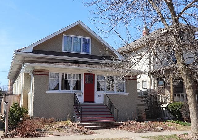 1st image of 121 Elgin Ave