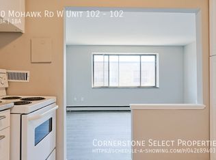 50 Mohawk Rd W #102, Hamilton, ON L9C 1V7