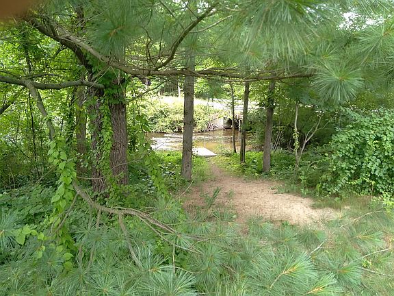 8' aluminum dock in river