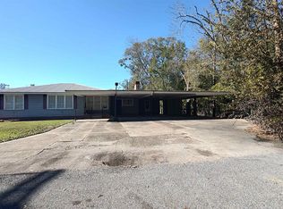 811 Schriever St, Jennings, LA 70546