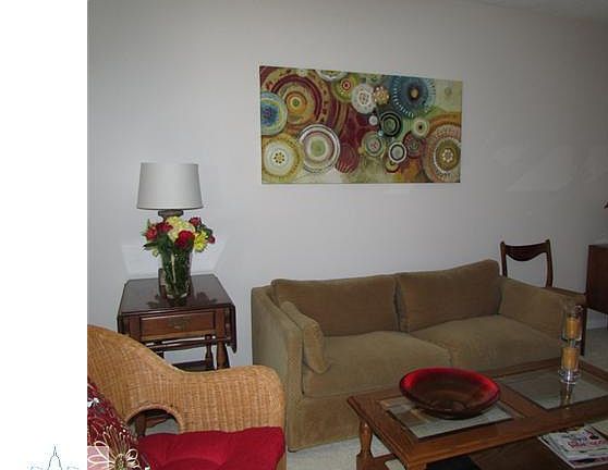 5th image of 696 E Moorland Dr