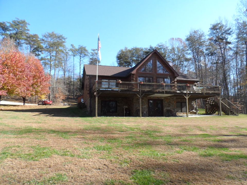 1st image of 465 Lake Pointe Dr