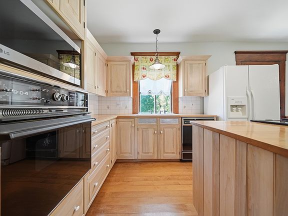 3rd image of 22 Abberton Road