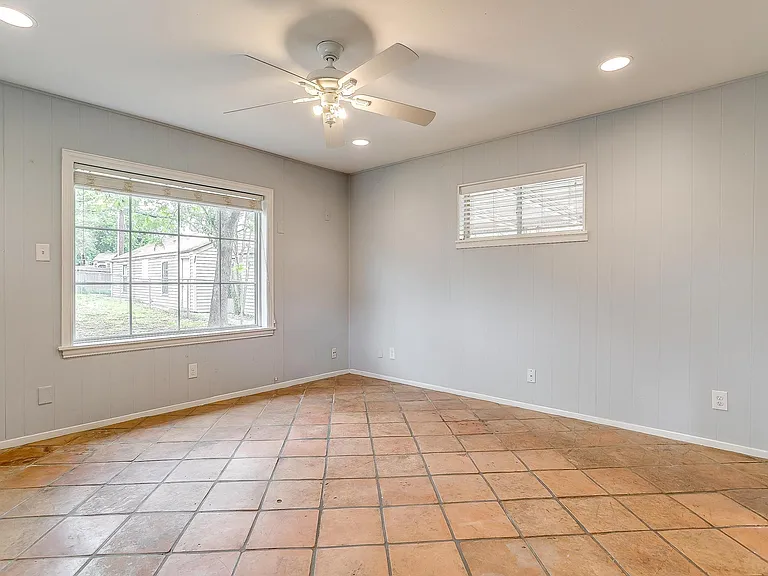 3528 Rogers Ave — Photo 14