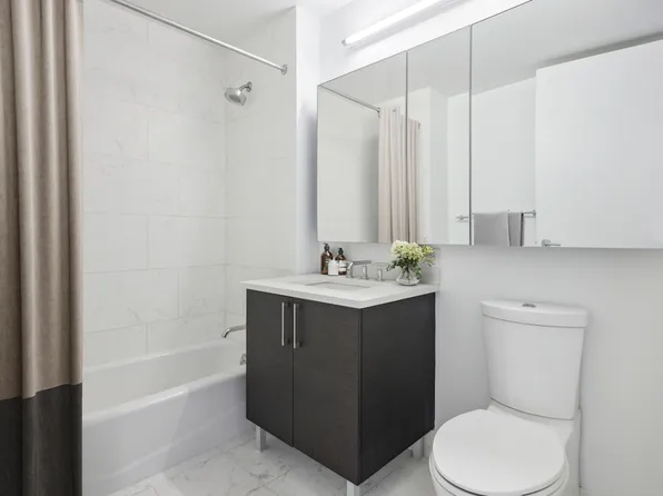 309 5th Avenue image 5 of 18