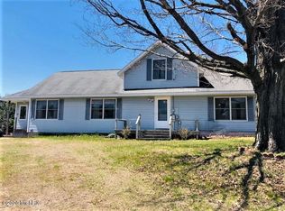 22583 Eight Mile Rd, Reed City, MI 49677
