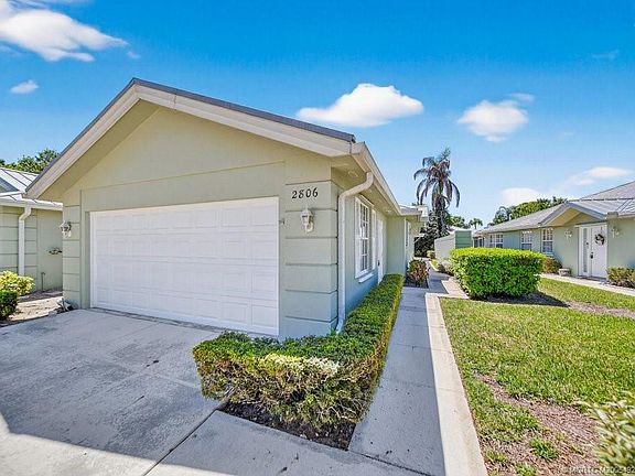 5th image of 2806 SW Ridgewood Pl